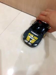 Mainan Mobil Polisi Anak: Mainan Edukatif & Aman