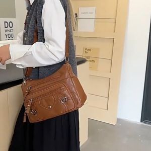 外贸新款潮流时尚大容量单肩包轻便百搭pu软皮斜挎包女简约妈妈包 Women Fashion Large Capacity Shoulder Bag Soft PU Leather Lightweight Crossbody Bag
