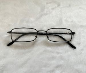 Reading Glass / Graded Eyeglass 3.50 Grade