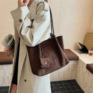 EchoBliss  กระเป๋าสะพายข้างขนาดใหญ่ สไตล์วินเทจ ผิวสัมผัสแบบด้าน สำหรับใช้ในชีวิตประจำวัน