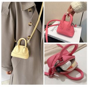 ANGY สีทึบทึบ กระเป๋าสะพายข้างมินิ PU กระเป๋าถือแบบถือ หนังพียู กระเป๋าสำหรับพ่อแม่และลูก กระเป๋าแมสเซนเจอร์ กระเป๋าสี่เหลี่ยมเล็ก กระเป๋าสะพายไหล่แนวหวานๆ สำหรับเด็กๆ