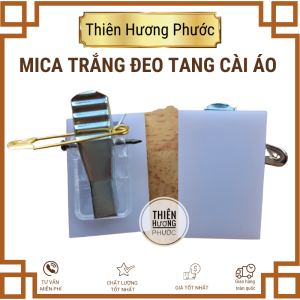 Mica đeo tang cài áo màu trắng đen bền tiện lợi