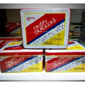Nissin Crispy Crakers Cemilan Enak Gurih dan Renyah Kemasan kaleng 750g.(Harga borong karton paket isi 3box-6box).