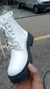 Large Size British Style Martin Boots 2025 New autumn and winter white womens shoes with chunky heels round toe and lace-up boots