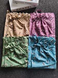 mukenah anak motif bunga usia 3-12 tahun bahan lembut dan adem gratis tas cantik