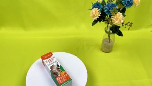 Cat care spray with mild ingredients to reduce scratching and chewing. Prevent looping No side effects on cats and dogs