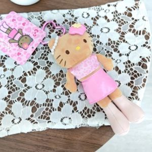 New Sanrio Plush Doll Keychian Hello Kitty Winter Limited Long Legs Kawaii Stuffed Bag Charm Pearl Necklace Black Skin Pendant2026