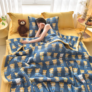New Fashion Printed Summer Quilt Soft Breathable Cool Feeling Air Conditioning Comforters Quilts (Pillows Not Included)