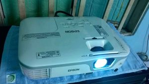 Máy chiếu epson x12 giá rẻ như mới