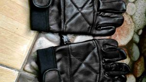 Sarung Tangan Kulit Untuk Pria & Wanita