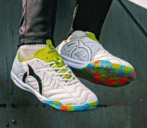 BELI 2 GRATIS 1 OBRAL !! Sepatu Futsal Ortuseight JOGOSALA Rampage V2 White Black Jogosala Revolt Reiden Vanquish Grade Binb Catalyst Unity Revenge Legion V2 Sepatu Futsal Pria Dewasa Ringan Harga Murah Terbaru Kualitas Premium 100% BNIB Mowaxx Footwear