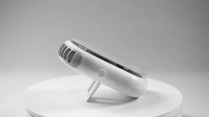 Portable Hanging Neck Fan Wearable Personal Fan Battery Operated USB Rechargeable 3 SpeedHandheld Air Conditioning Cooling Refrigeration Necklace Fan for Women Eyelash Camping Outdoor (black)