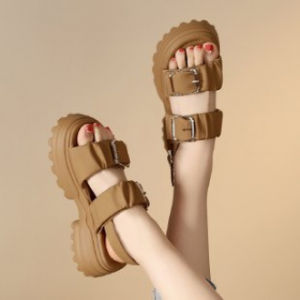 [Free Shipping] Thick-soled womens sandals new summer color-blocked outdoor slippers high-heeled suitable for pairing with skirts trendy small sandals