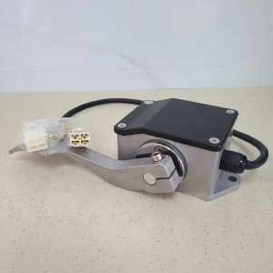 EFP712-0505 Foot Pedal Input DC 5V Output DC 0-5V Electronic Throttle Pedal Accelerator For Curtis Controller Electric Vehicle