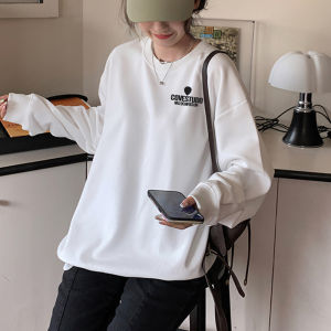 KDAShop สินค้าใหม่ เสื้อยืดแขนยาวแฟชั่น รุ่นนี้มาให้เลือกถึง 4 สี ดีไซน์เรียบหรูดูแพงสุดๆ เหมาะกับหน้าหนาวที่ใกล้เข้ามาถึงแล้ว ต้องมีติดบ้านแล้วน้า