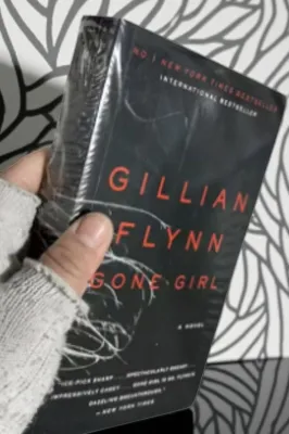 Retail Gone Girl by Gillian Flynn Book