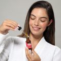 Tinh dầu hữu cơ Cliganic Organic Rosehip Oil nguyên chất dành cho mặt, tóc và cơ thể 120ml [Hàng Mỹ]. 