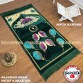 Sajadah Anak Turki ukuran 53x100 cm Tebal Motif Karakter Perlengkapan Shalat by zamziba sajadah. 