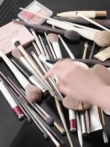 Makeup Brush Storage High-Grade Cosmetics Storage Container Large Capacity Dresser Table Lipstick Pen Container Storage Rack