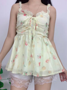 ชุดเซ็ต เสื้อสายเดี่ยวสีเหลืองลายดอกไม้  กางเกงขาสั้นลูกไม้