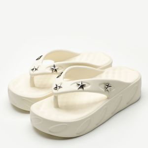 [Free Shipping] New Style Thick-Soled Flip-Flops For Women Summer Outdoor Wear Studded Fashion Five-Pointed Star Beach Sandals Non-Slip Slippers