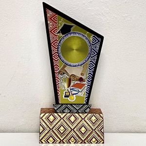Songket EP730 Wooden Trophy (HADIAH SUKAN DAN HADIAH ANUGERAH CEMERLANG) TROPHY Plak cenderahati.