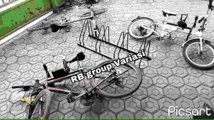 paddock parkir sepeda 4 sepeda / standar parkir sepeda / bike rack stand