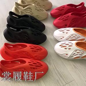 [Free Shipping] Ins Womens Sandals Plus-Size Womens Shoes Perforated Sandals Coconut-Sole Beach Sandals Yeez Foam