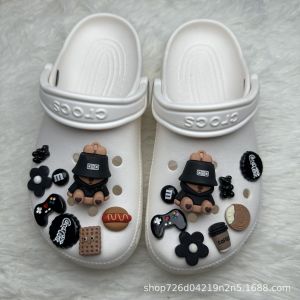 16Pcs/Set Crocs Women Shoes Charms Detachable Resin Shoe Buckle Black Cute Fisherman Bear Shoe Buckle Decoration for Crocs