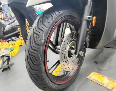 (CITY GRIP 2 - YAMAHA NVX) Vỏ lốp xe Michelin City Grip 2 hàng THÁI LAN dành cho Yamaha NVX 125 150 155...110/80-14 và 140/70-14 vỏ không ruột - giá 1 cái