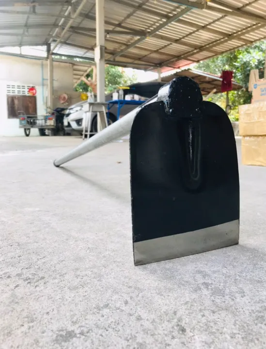 จอบขุดดินตราเสือดำ ด้ามเหล็กกัลวาไนซ์ ลดสนิม