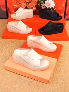 [Free Shipping] 2025 New Summer Fashion Platform Sandals With Soft Leather And A Wedge Heel