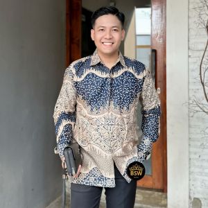 KEMEJA BATIK PRIA LENGAN PANJANG SERAGAM BATIK KANTOR KEMEJA SLIMFIT SAKU PASPOL SERAGAM BATIK TERBARU