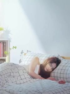 F9 TWS หูฟังหูฟังไร้สายบลูทูธ5.0ชุดหูฟังสเตอริโอเบสการควบคุมแบบสัมผัสกันน้ำพร้อมไมโครโฟน