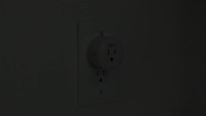 Geeni Dot Smart Plug with 2.4GHz WiFi Connectivity – 2-Pack Compact Fire-Resistant Smart Outlet Plugs with Schedule & Timer – No Hub Needed Supports Alexa &