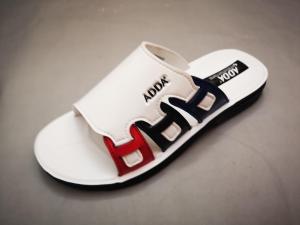 Adda รองเท้าแตะแฟชั่นผู้ชาย รองเท้าผู้ชายลำลองคาดหน้า ใส่เดินสบาย รองเท้าลำลองออกใหม่ แบบสวย งานเทพ พืนเดินเบาใส่สบาย สีน้ำตาล สีขาว สีดำ รุ่น 71K08