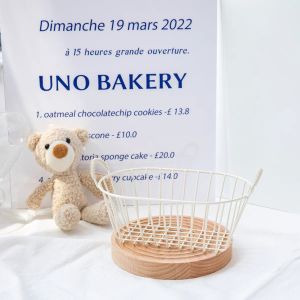 ตะกร้าผลไม้ขนาดเล็กแบบกลวงสไตล์อินส์ ตะกร้าด้ามไม้ อุปกรณ์ถ่ายภาพ เดสก์ท็อปหอพัก ตะกร้าเก็บของจิปาถะ