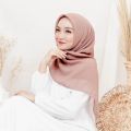 kerudung Segi empat BELLA SQUARE Pollycotton Premium jilbab segi empat kekinian kerudung segi empat terbaru. 