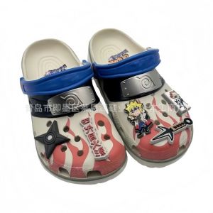 crocs In-stock new Naruto co-branded summer clogs outdoor beach shoes clogs anime style