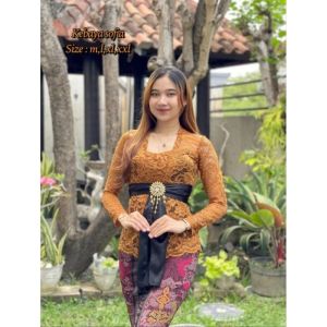 KEBAYA BROKAT/KEBAYA PERANCIS/KEBAYA WISUDA/KEBAYA KUTU BARU TERLARIS (COD)