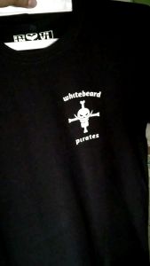 Kaos Anime One Piece Whitebeard Pirates Nyala dalam Gelap