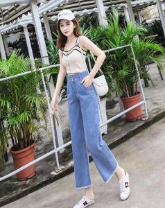 [ส่งเร็ว] ส่องกางเกงยีนส์ขายาวปลายรุ่ย ทรงกระบอก ตกแต่งสามกระดูม ราคาที่สะดวก สินค้าที่คุณค้า