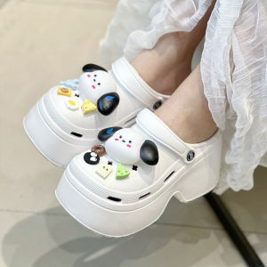 LHSunday  พิกัดของดี รองเท้าหัวโตแฟชั่น ทรงสวย งานดี สวมใส่สบาย มาพร้อมตัวติดน้องหมาสุดคิ้วท์ มีทั้งหมด 5 สี สวยทุกสีเลย สนใจกดสั่งในตะกร้าจ้า