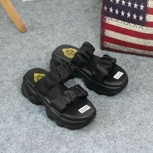 Sandal Wanita Selop Double Curly Sole 7 Cm Hitam Krem Tosca (601)
