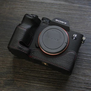 Genuine Leather cowhide bag body  case for Sony A1 a7s3 A7s III A7 Mark IV a7m4 a7r5 camera  sleeve  base grip