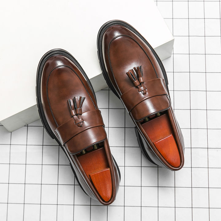 Clarks%20Un%20Gala%20Free%20Brown%20Leather%20Mens%20Loafers%20(Brown%20Leather)%20-%20Image%209