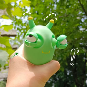 2 PCSDecompression funny green bug big eyed small vegetable bug stress relieving toys