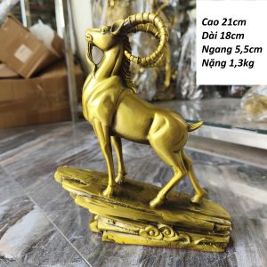 Tượng Dê đứng bệ đá linh vật phong thuỷ chất liệu bằng đồng vàng SA0915