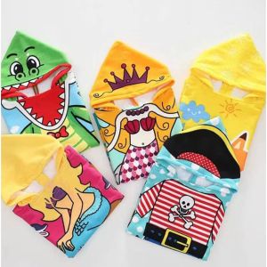 ผ้าขนหนูอาบน้ําเด็ก พร้อมหมวก เสื้อคลุม ดูดซับน้ํา ไม่เป็นขุย แห้งเร็ว ผ้าขนหนูชายหาด เดินทาง การ์ตูน เสื้อคลุมอาบน้ํา