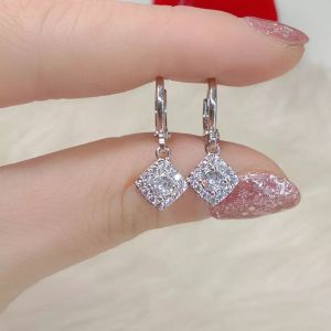 La Vienne - Alexandra - Anting Titanium Wanita Anti Karat